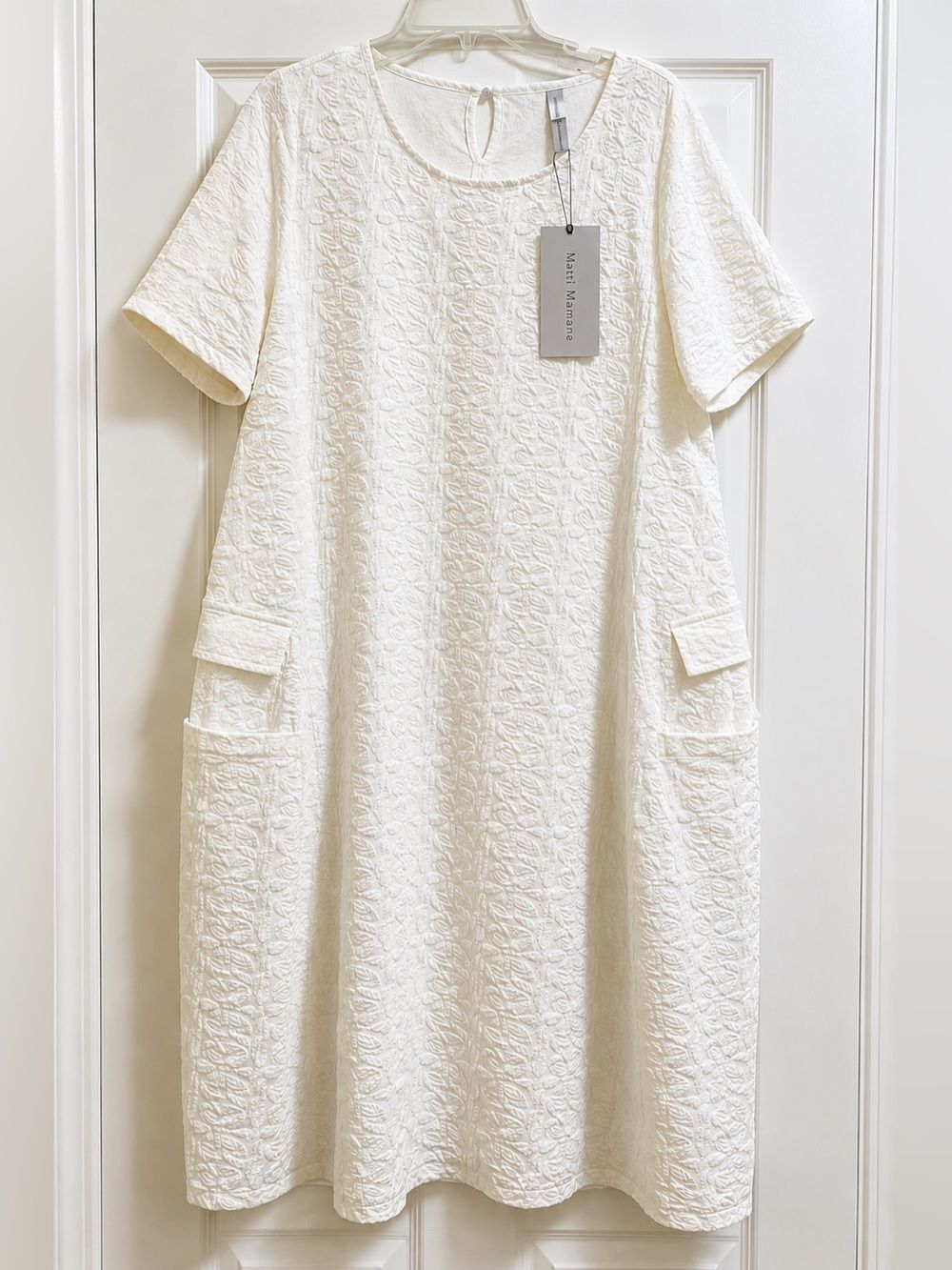 Matti Mamane Textured White Dress with Pockets Stretch.  Size XL - Picture 3 of 8